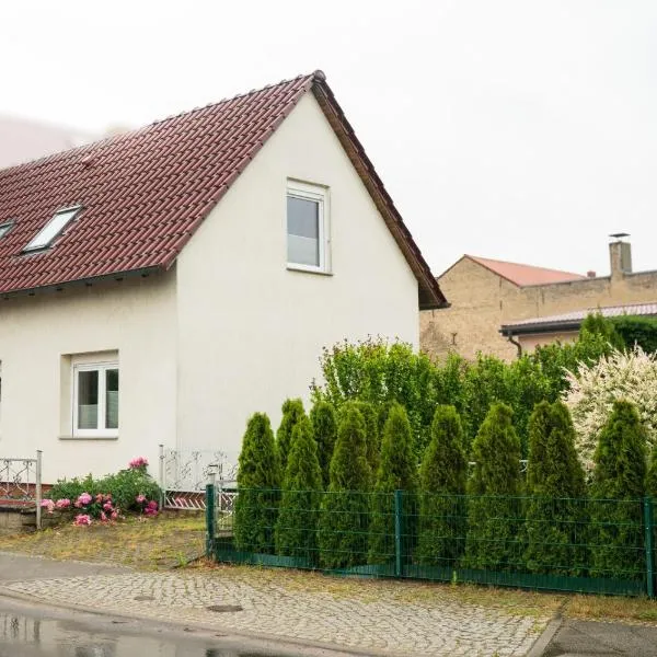 Ferienhaus Uckerseeblick, hotel in Prenzlau