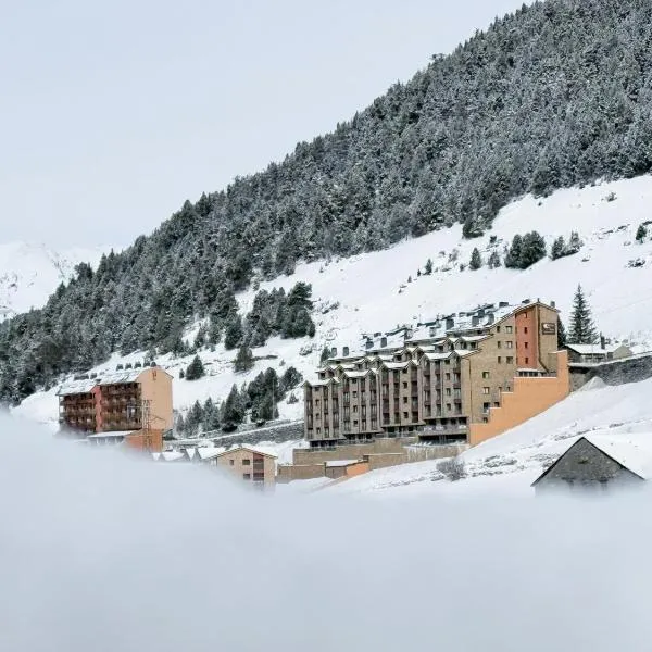 Apartaments Els Llacs, hotel v destinaci Bordes d´Envalira 