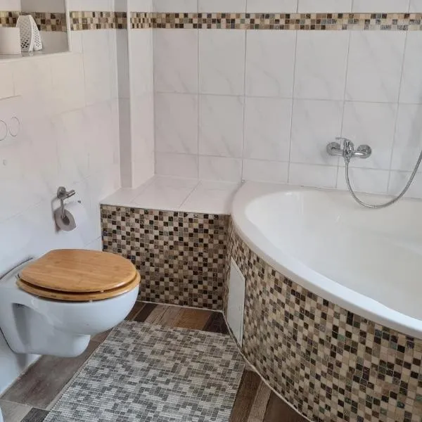 Ferienwohnung mit individueller Ausstattung - jedes Zimmer ist anders – hotel w mieście Erfurt