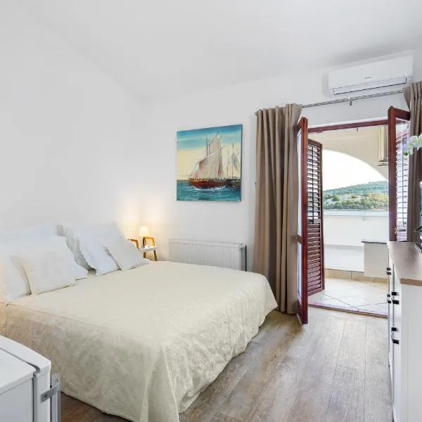 Black Pearl Tisno, hotel v Tisnem