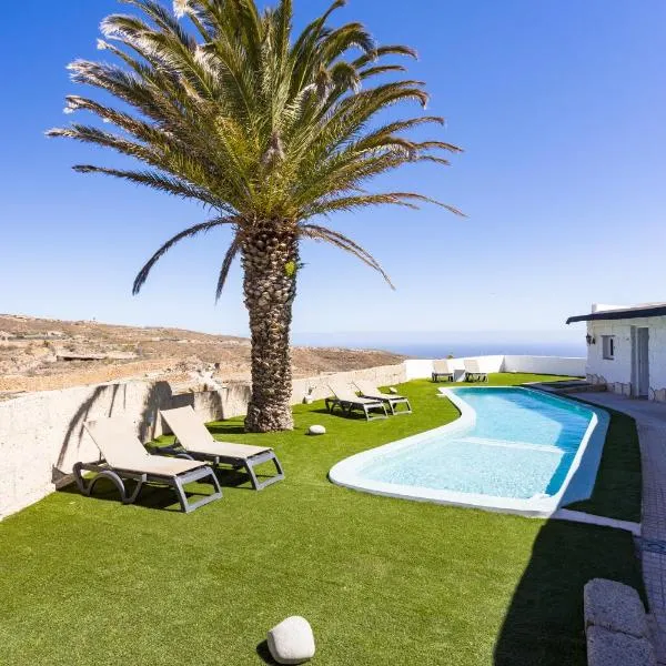 Oasis Tenerife Rentals con Piscina climatizada, Cocina exterior y Barbacoa, hotel in El Draguito