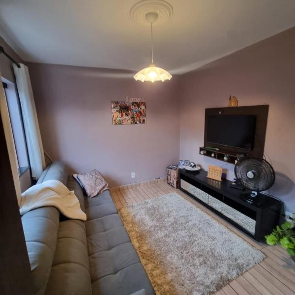 Quarto confortável com banheiro privativo em aconchegante residência - Foto 5