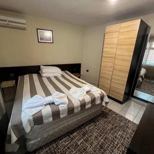 ALPHA family HOTEL, Hotel in Blagoewgrad