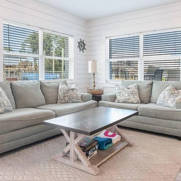 Coastal Condos on the Marsh 5A, hotel in Dauphin Island
