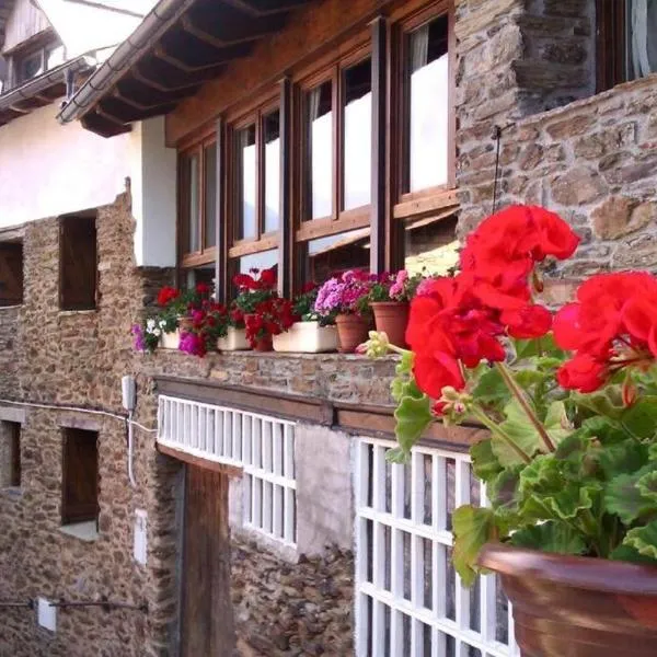 CASA JAN, Casa Rural en Beraní, hotel en Beraní