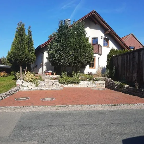 FeWo oben, hotel en Kalletal