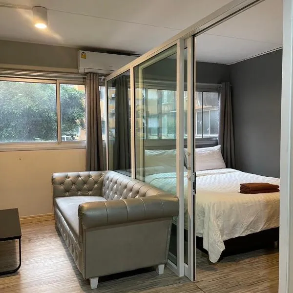 Popular Condo เมืองทองธานี, hotel in Pak Kret