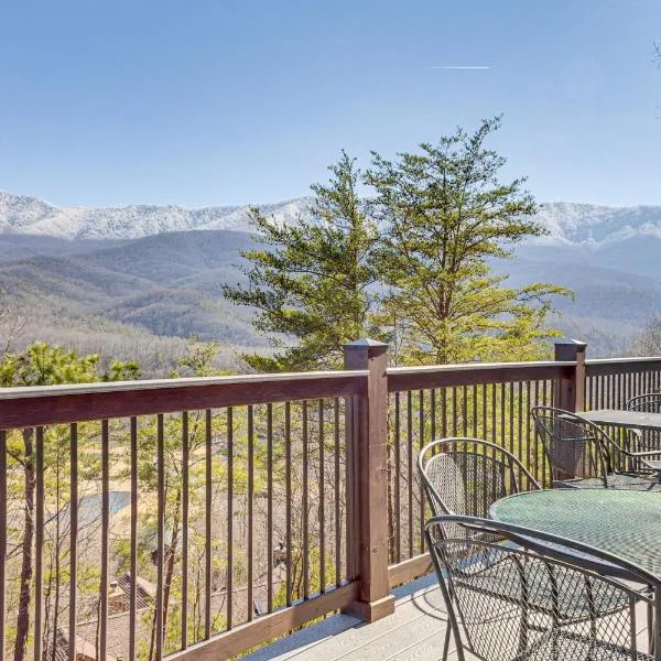 180° Mtn Views, Hot Tub, Game Room: Cobbly Nob Gem – hotel w mieście Gatlinburg