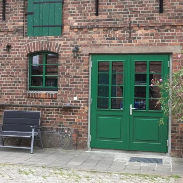 Spreewälder Schwalbenhof - Ferienwohnung "Nistkasten", hotel di Golßen