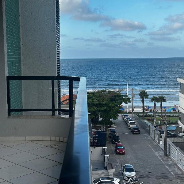 B028 - Cobertura com vista para o mar em Bombinhas