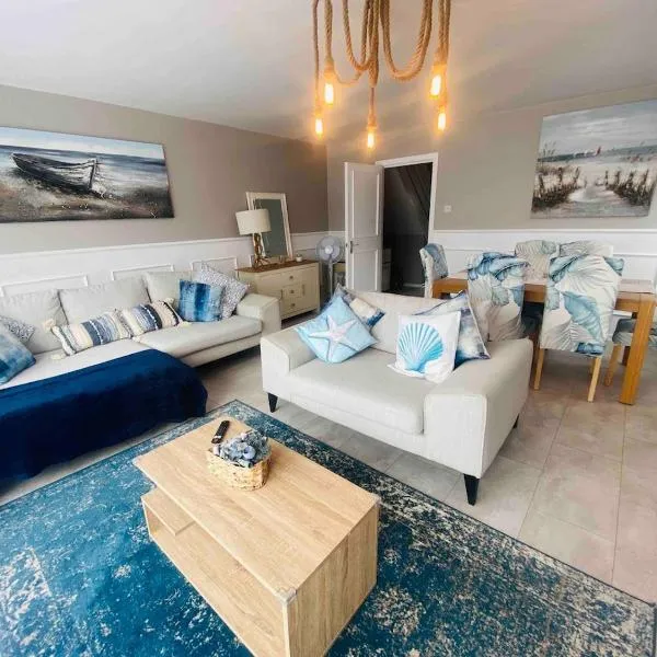 2 bedroom apartment in Newcastle, northern ireland, hotel v destinaci Newcastle