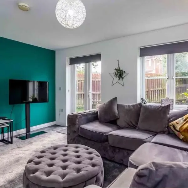 The Woodlands 3bed 2bath, hotel in Langley Park