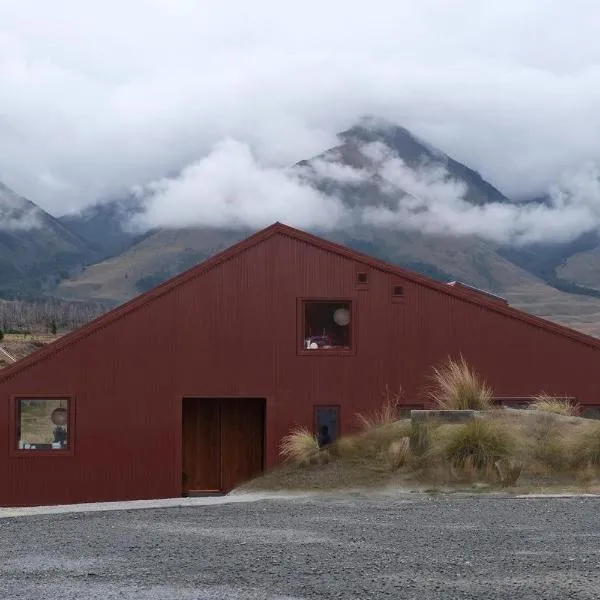 The Brown House 2, hotel in Ohau