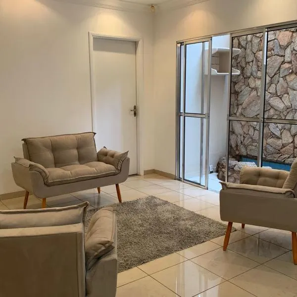 Quarto Privativo ao lado do Aeroporto, hotel v destinaci São José do Rio Preto