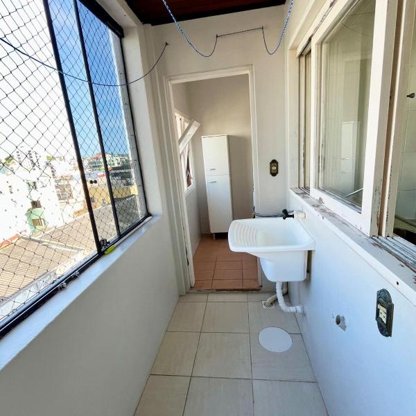 Cobertura duplex 3 quartos, centro, terraço e churrasqueira, ideal para família, acesso por escadas - Foto 5