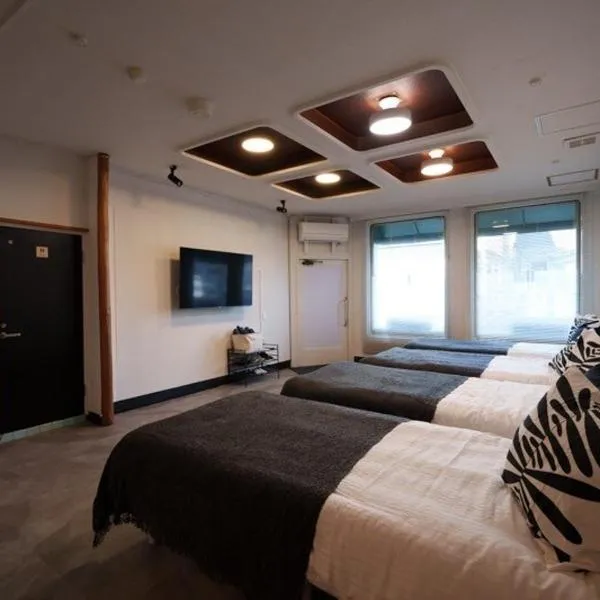 oyadoya gifu kinryu 岐阜駅徒歩10分 デザイナーホテル 大人数貸切 最大7名 駐車場2台有り, hotel in Gifu