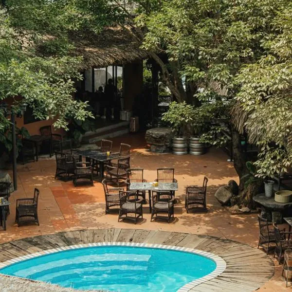 Catba Oasis Bungalows, hotel v mestu Cat Ba