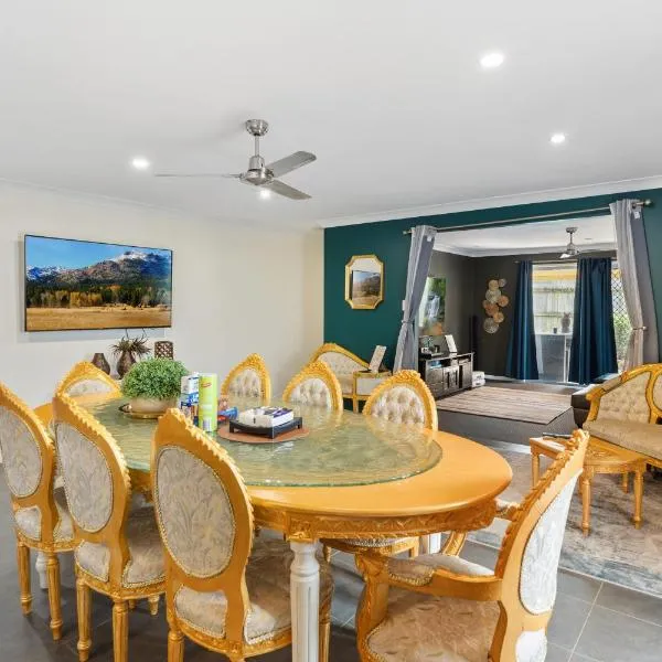 Royal Romanesque holiday house in Dakabin, hotel in Dakabin