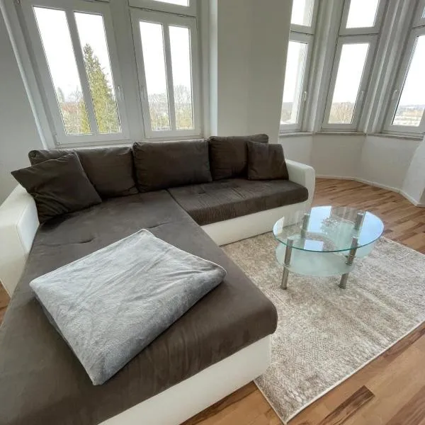 4 Raum Wohnung mit Balkon u Badewanne Phil 3, hotel en Plauen