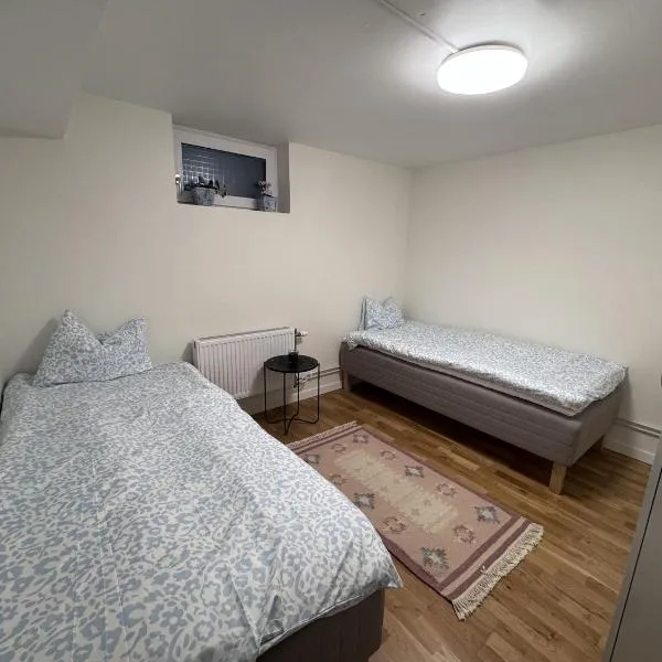 Entire Apartment 20 sqm Modern & Free Parking, hotel v destinaci Umeå