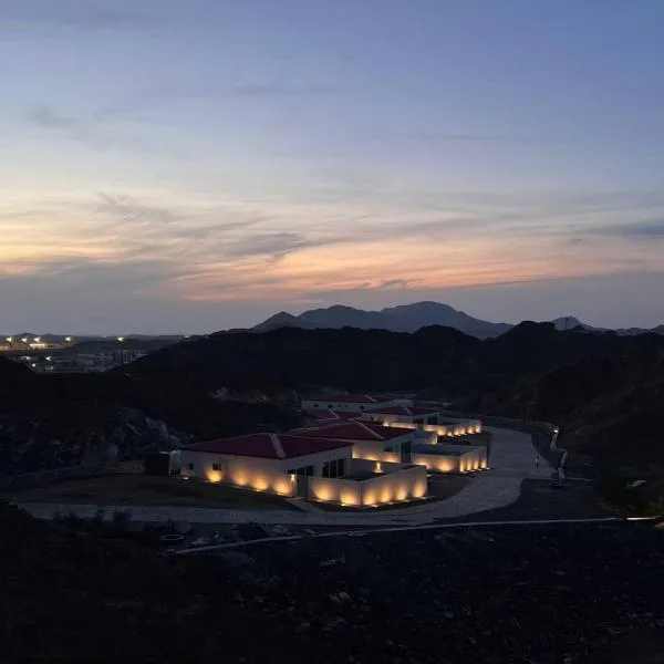 The Valley Villas, hotel em Sharīyah