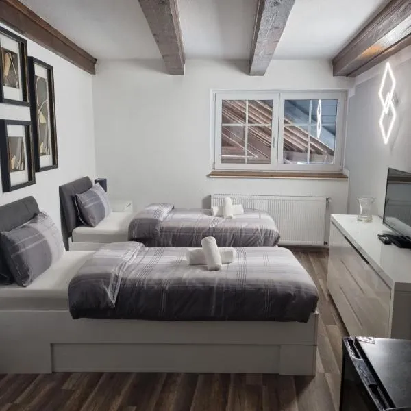 Gästezimmer Sarstedt, hotel v destinaci Sarstedt
