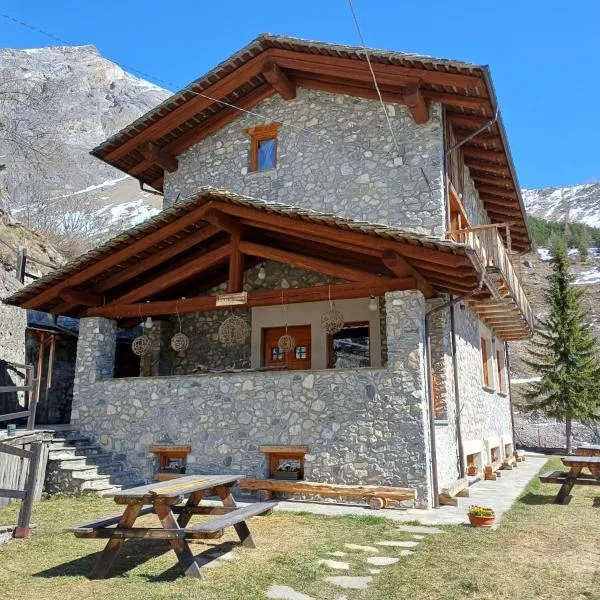 Rifugio di çhiappera, hotel v destinaci Chiappera