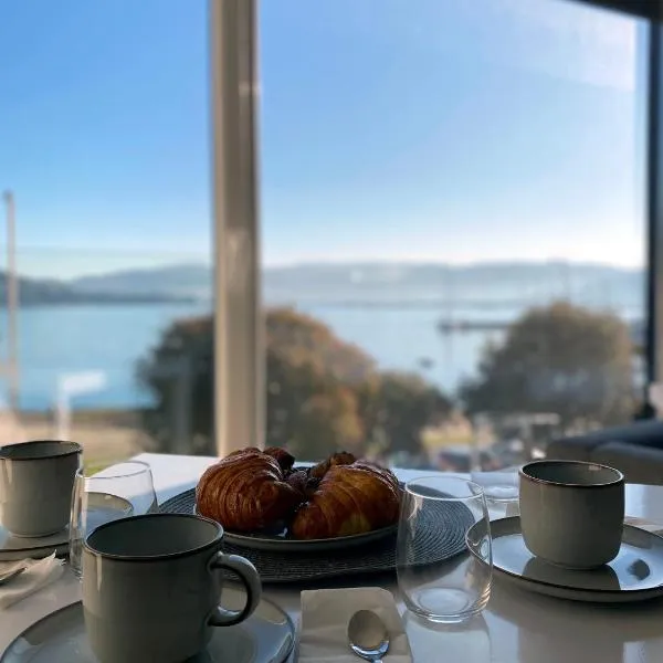 Alojamientos Ría de Vigo & Alborada、モアーニャのホテル