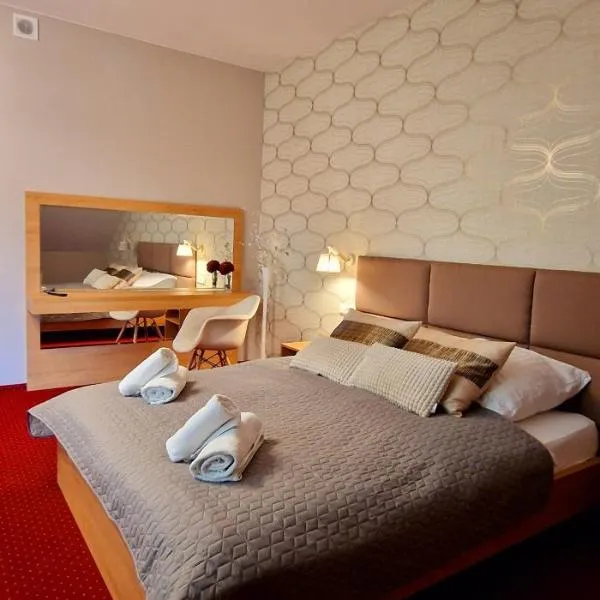 Szafranowy Dwór, hotel in Strawczyn