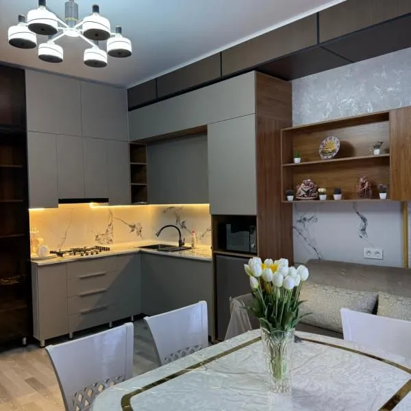 Керуен Сарай Апартаменты, hotel in Türkistan