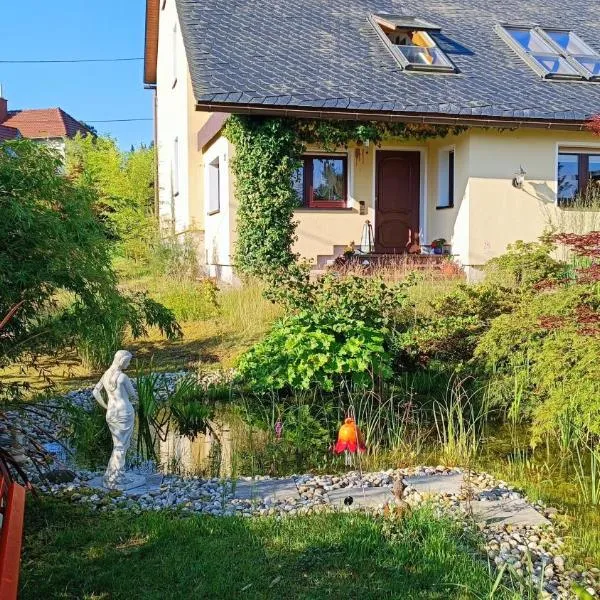 Ferienwohnung "Am Waldsaum", hotel in Kurort Gohrisch