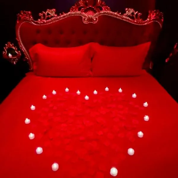 SWEET DREAMS Love room & Spa, hotel v destinácii Villeneuve-le-Roi