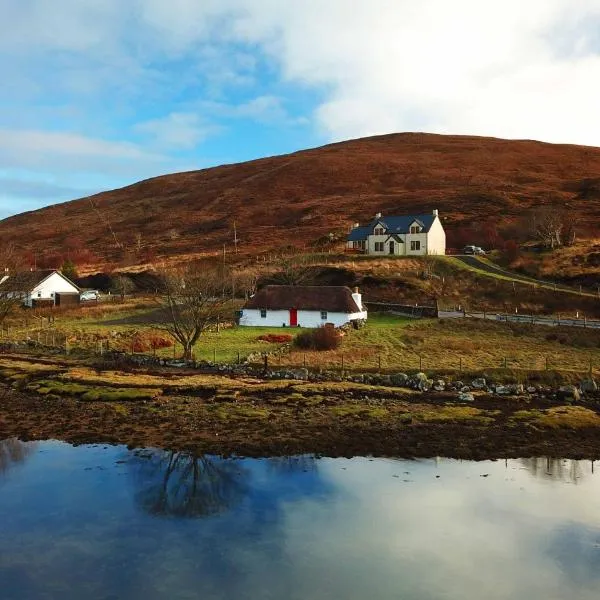 Katie Ann's Thatched Cottage, hotel in Luib