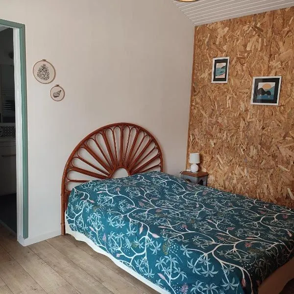 Charmant Studio avec Jardin au Cœur de la Nature – hotel w mieście Salles