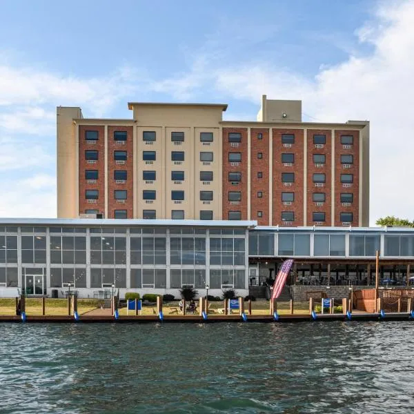 Crowne Plaza Niagara Falls NY - Riverside by IHG, hotel v destinaci Niagara Falls