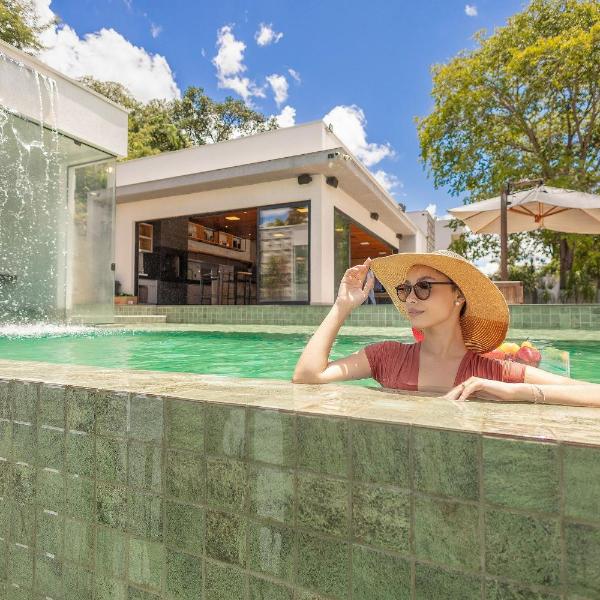 Paraíso à Beira Lago, Piscina e Vista Espetacular
