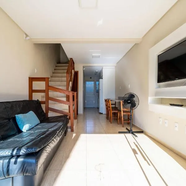 Casa 2Q c/ churrasq. 600m da praia RVL1183, Hotel in Canto Grande