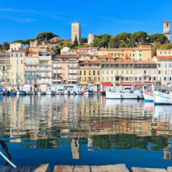 Cannes hyper centre quartier historique du suquet -palais-croisette, hotel v Cannes