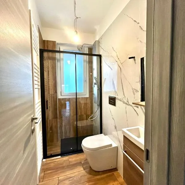 CARDAHOUSe, hotel v destinaci Cogliate