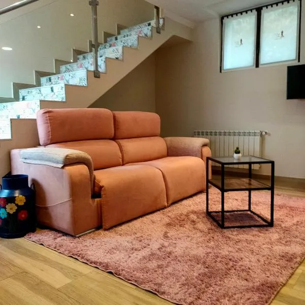 Apartamentos casalola2, hotel in Elgueras