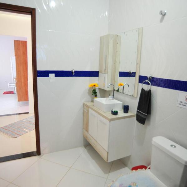 Casa confortavel com WiFi, piscina e churrasqueira - Foto 3