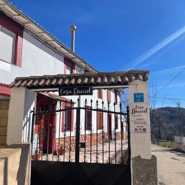 Casa Daniel, hotel v destinaci Llombera
