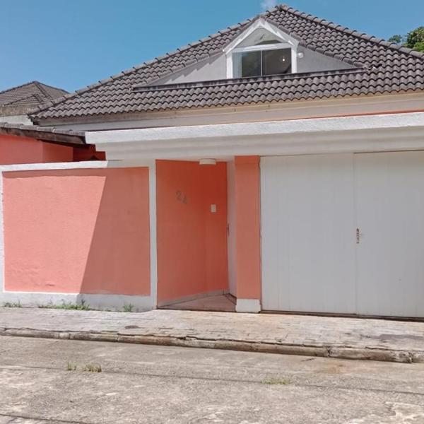 Linda casa em vargem grande RJ