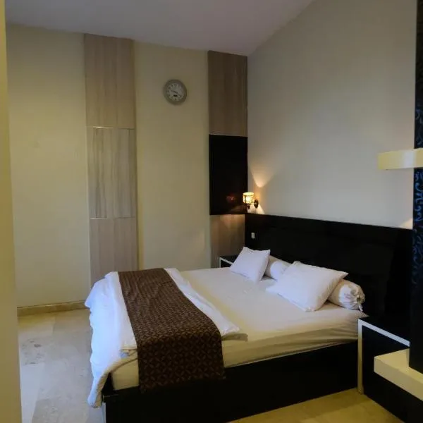 griya desa hotel & pool, hotel v destinaci Yogyakarta