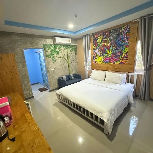 Jingle Bells Resort โรงแรมในเกาะล้าน
