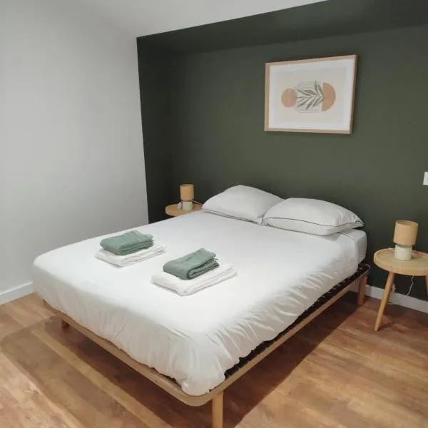 Joli T2 au fil de l'eau- Andance- VIA RHÔNA -4 pers - CLIM, hotel di Andance