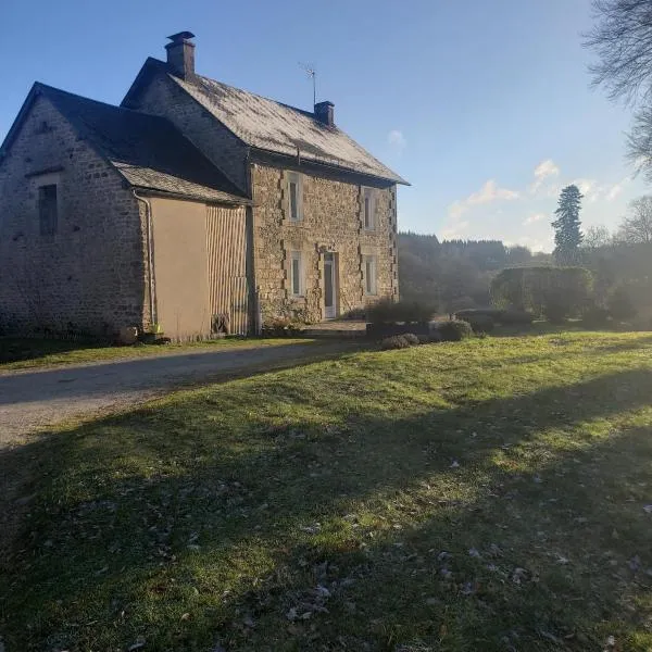 Maison de campagne Le Bouchatel, hotel v destinaci Gourdon-Murat