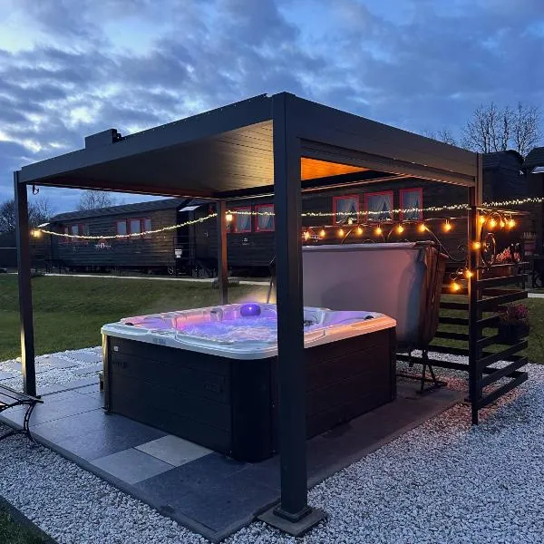 Stacja Galicja - nocleg w pociągu blisko Energylandia, hotel v destinaci Zator