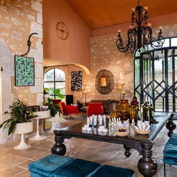 Villa Augusta, hotel v destinaci Saint-Paul-Trois-Chateaux