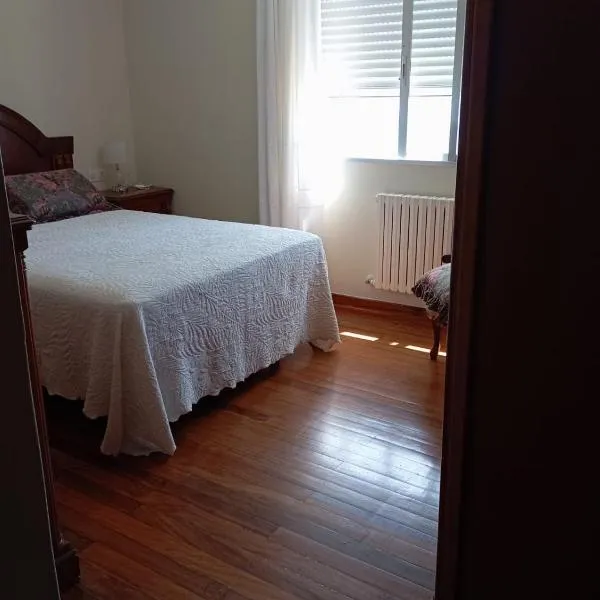 Apartamento 2 en Combarro , próximo a Sanxenxo en Avda cruz 22, hotel in Combarro
